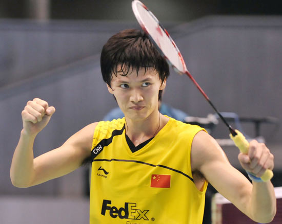 日本羽毛球队险胜印尼羽毛球队，陶菲克制霸全场