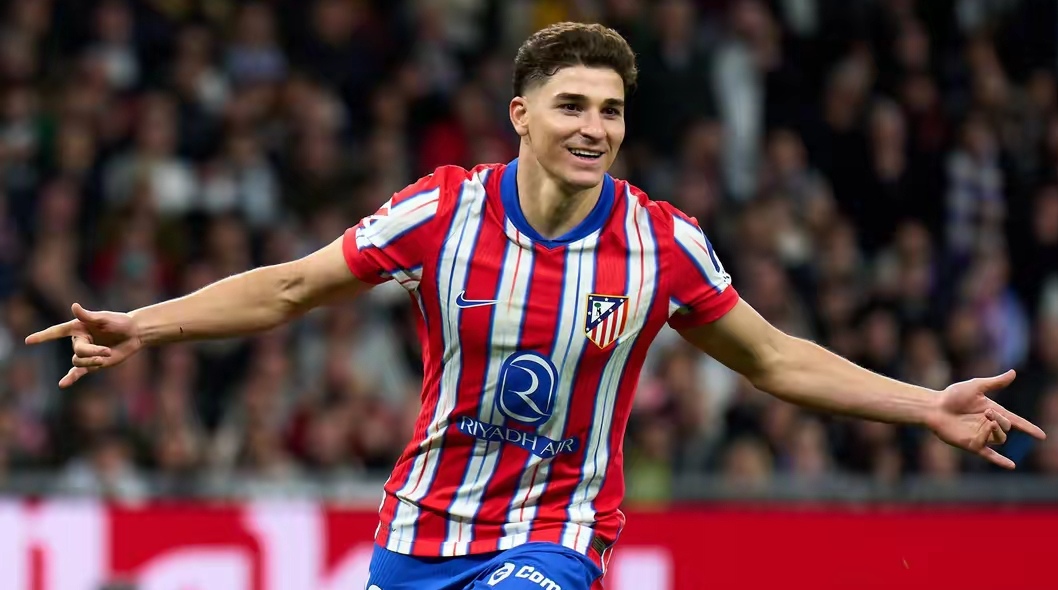 开云体育官网-多特蒙德血洗法国，阿尔瓦雷斯送出助攻