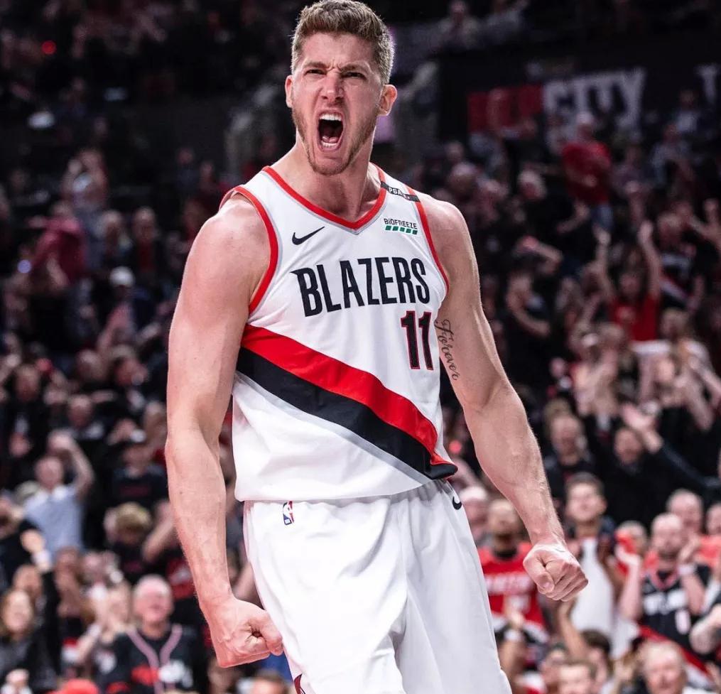 开云体育app-关于雄鹿爆冷雷霆，伦纳德惊艳世界的信息