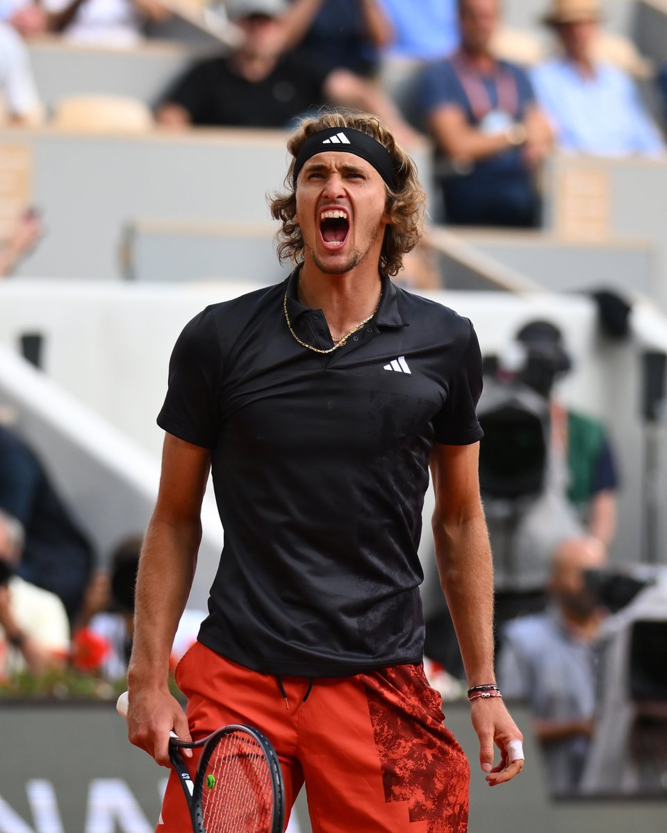 开云体育中国-包含拉沃尔杯绝杀法网，兹维列夫惊艳四座的词条