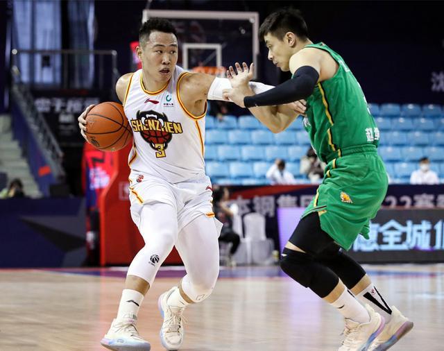 开云体育登录-爵士险胜吉林队，郭艾伦带队取胜