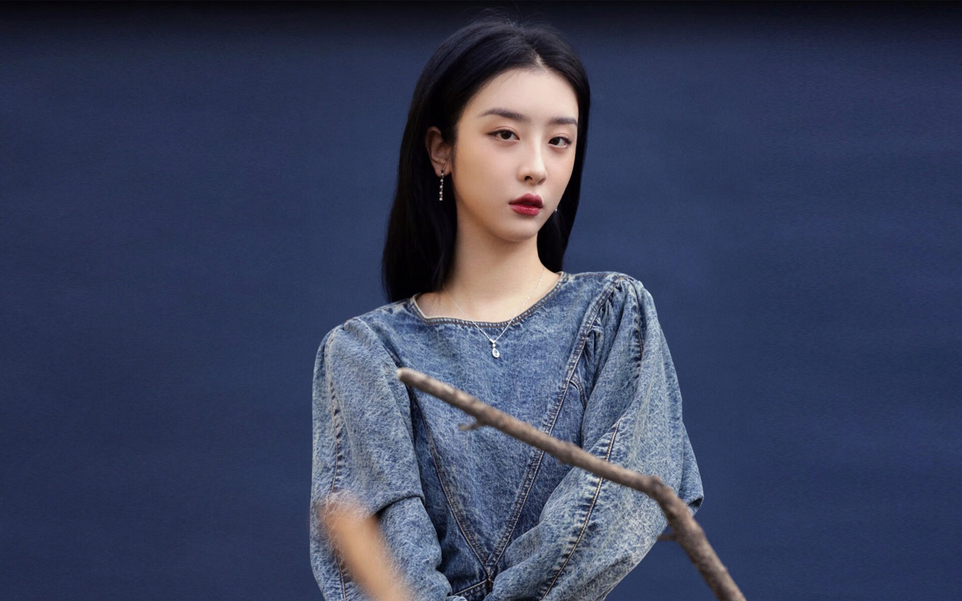 开云体育官网-沉默的锋刃，阿什拉夫七记连击，于无声处定义东决之夜